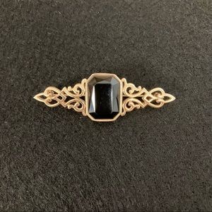 🎉🎉HP 🎉🎉Vintage Park Lane pin